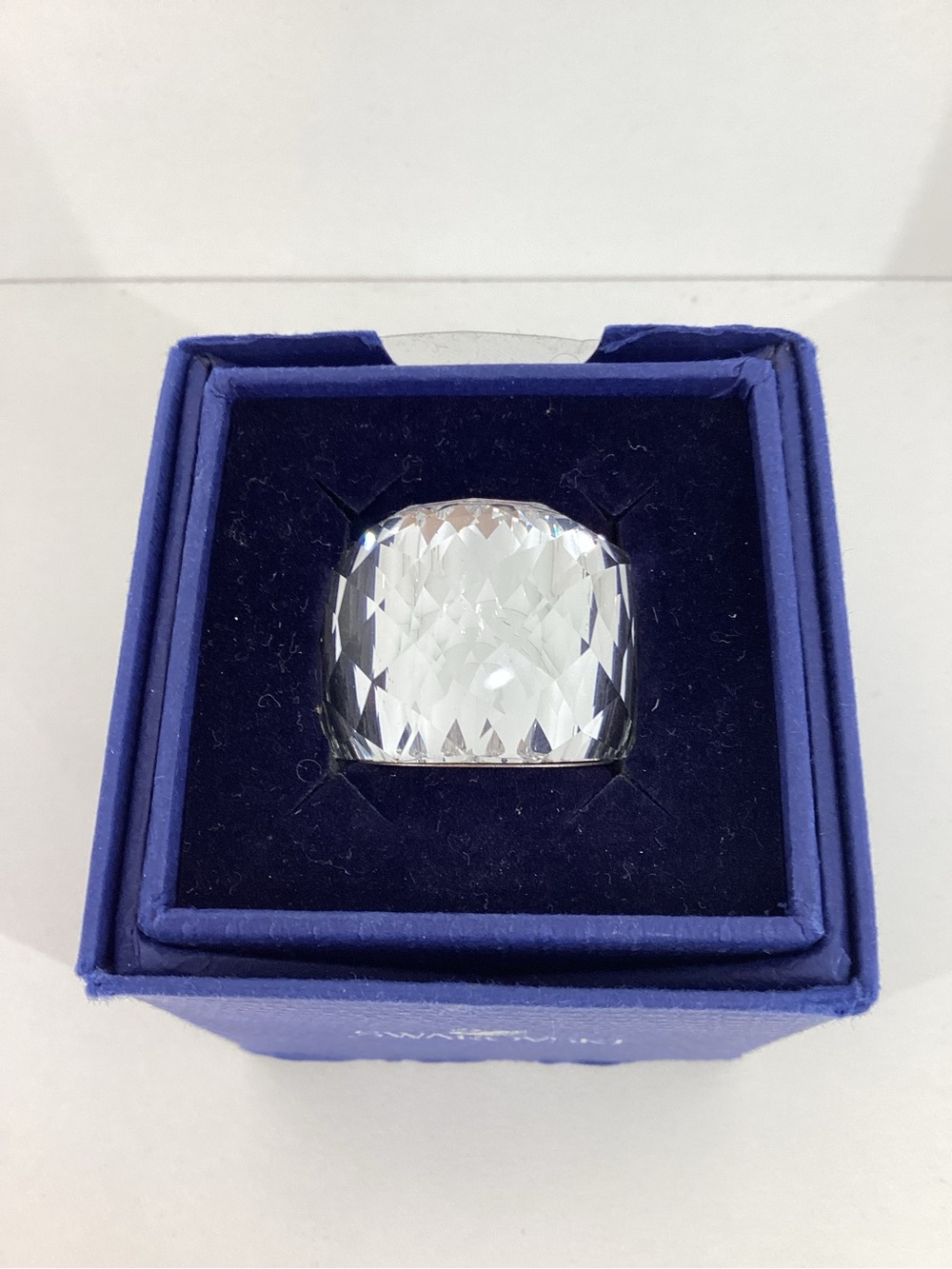 Swarovski Wide Ring Lucite Faceted Cut Ring w Box Sz 7